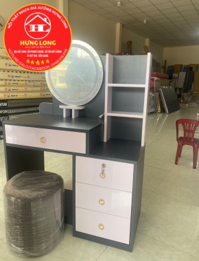 CUNG CẤP BÀN TRANG ĐIỂM MỸ THO